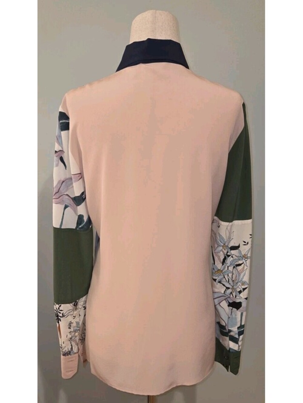 Tory Burch Sz 2 Patchwork Silk Shirt Green White Pink Ivory Poetry Print Blouse - Picture 8 of 9